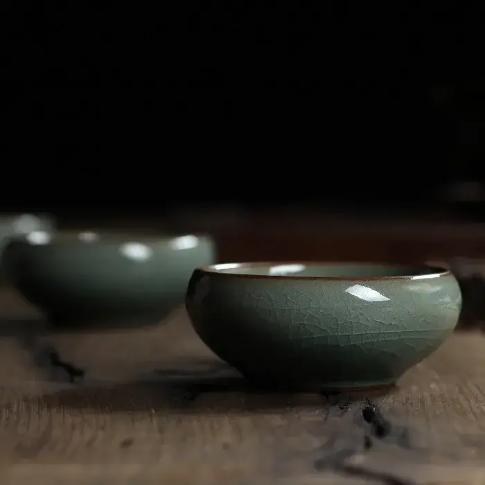 Tasse à thé et soucoupe chinoise en porcelaine céladon Longquan