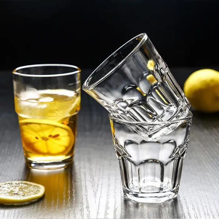 Verres en verre transparent