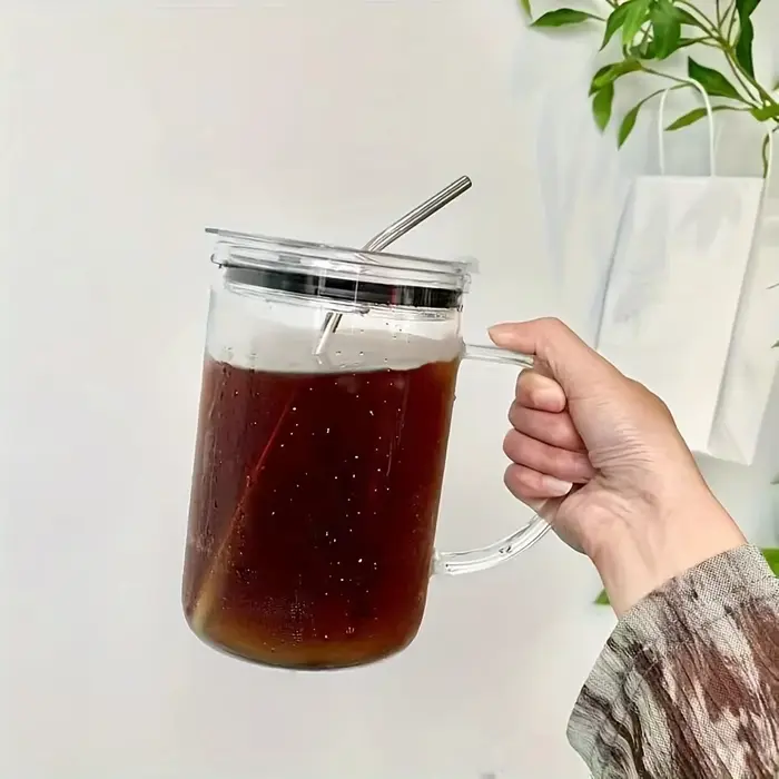 Grand verre avec couvercle et paille de 1l