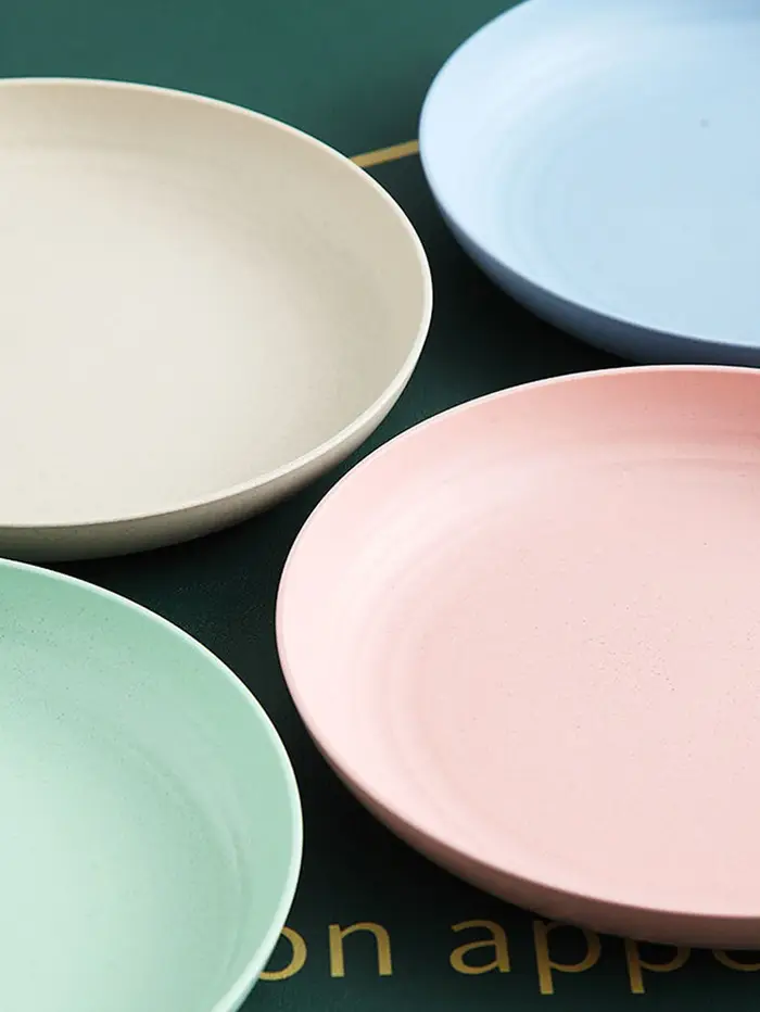 Assiettes légères en paille de blé