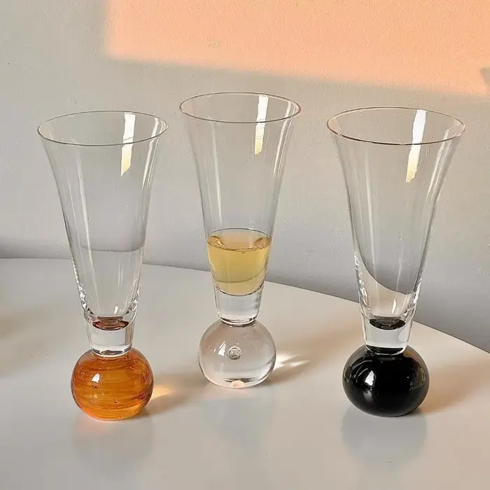 Verre à Champagne planète créative