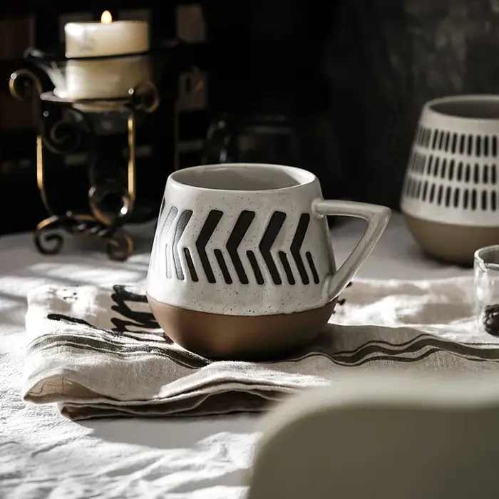 Tasse en céramique créative peinte à la main