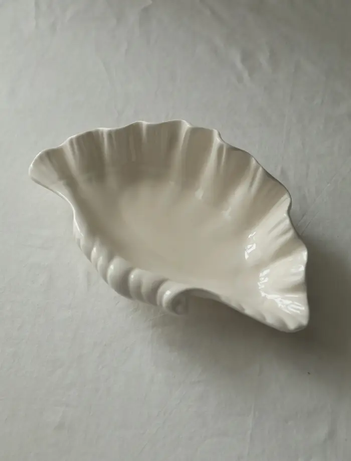 Ensemble d'assiettes en céramique scandinave, Design de coquille de couleur crème, ensemble d'assiet