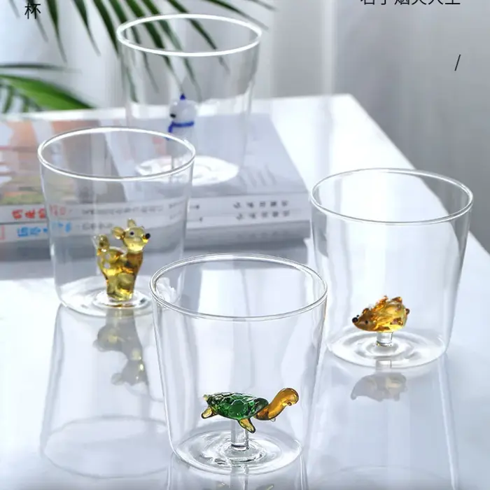 Tasse à café en relief d'animaux mignons