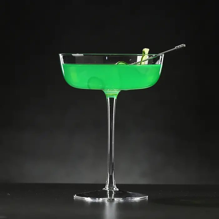 1 verres à cocktail en verre à Martini