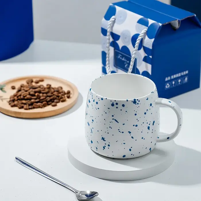 Tasse à café GT en céramique bleue