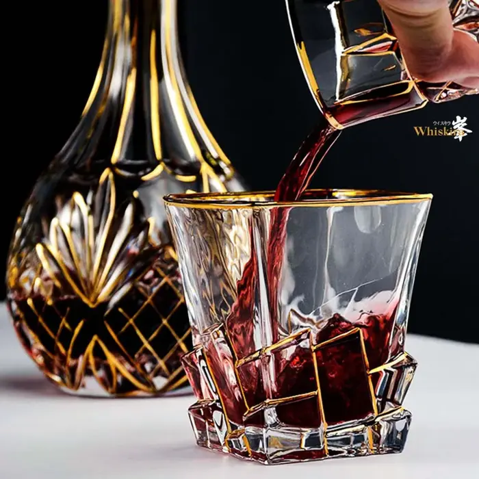 Ensemble de gobelets en verre à whisky