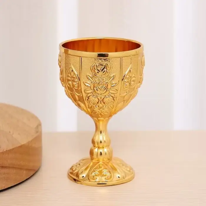 Verres à vin rétro créatifs en métal, style européen, verrerie de table, gobelet à spiritueux, verre à vodka, verre à vin blanc, décoration de bar et de maison
