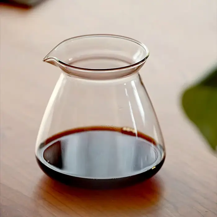 Cafetière en verre infusée à la main