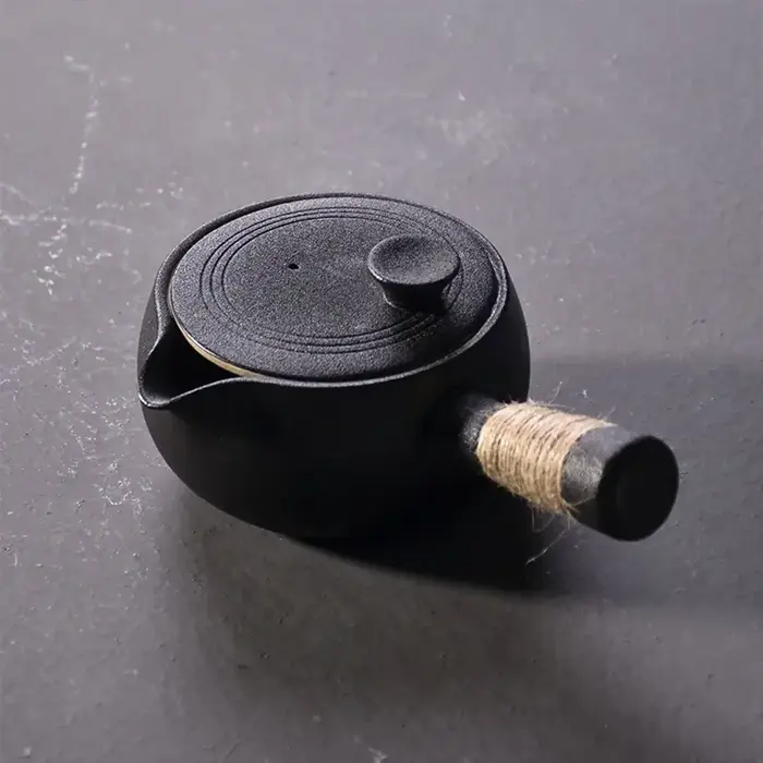 Théière à poignée latérale en poterie brute de Style japonais