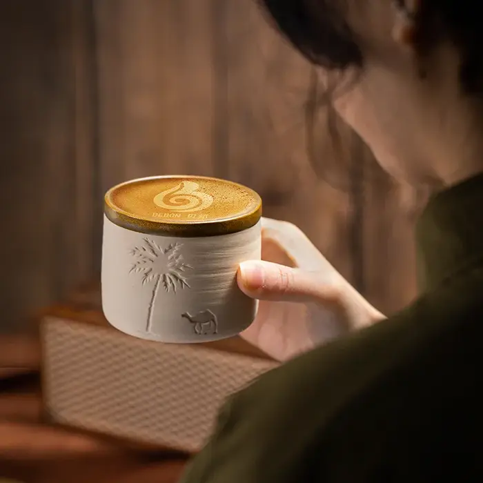 Tasse à expresso en grès du Moyen-Orient