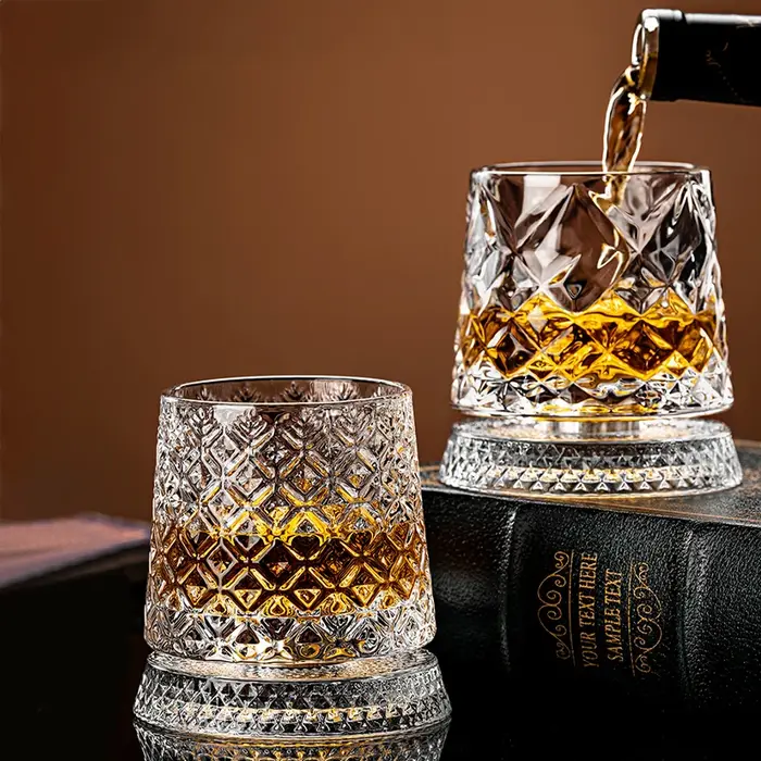 Nouvelles Verres à Whisky Rotatifs 2026 avec Base en Verre
