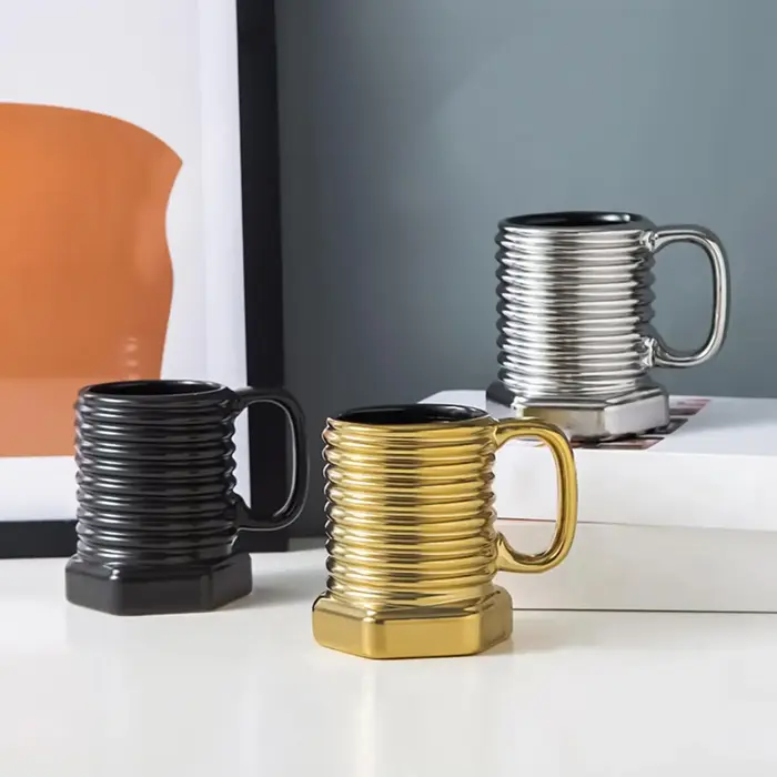 Tasse à café hexagonale en spirale 380ml