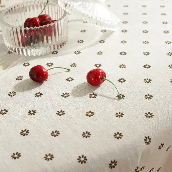 Nappe à pampilles imprimées