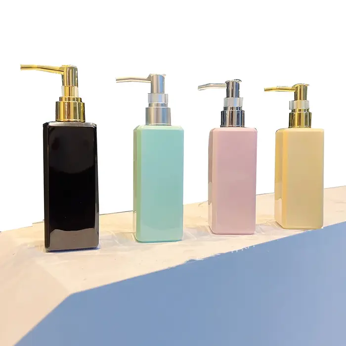 Distributeur de savon liquide rechargeable