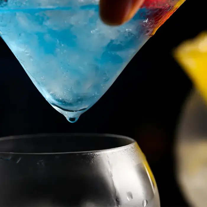 Verres à Cocktail Martini sans tige, avec refroidisseur, plat de service avec support à glace, ensemble de serveur de Caviar en verre, refroidisseur de Cocktail pour liqueur