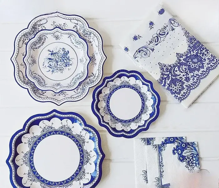 Assiette chinoise en porcelaine bleue et blanche