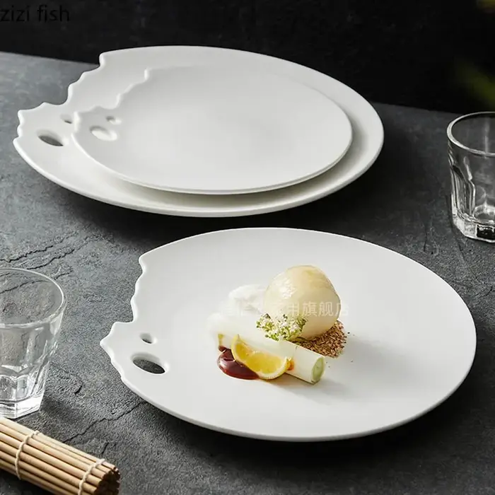 Assiette Peu Profonde Irrégulière en Céramique