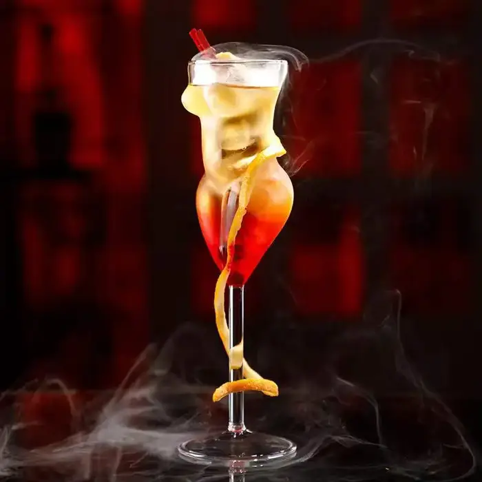 Verre à Cocktail créatif en forme de corps pour femme