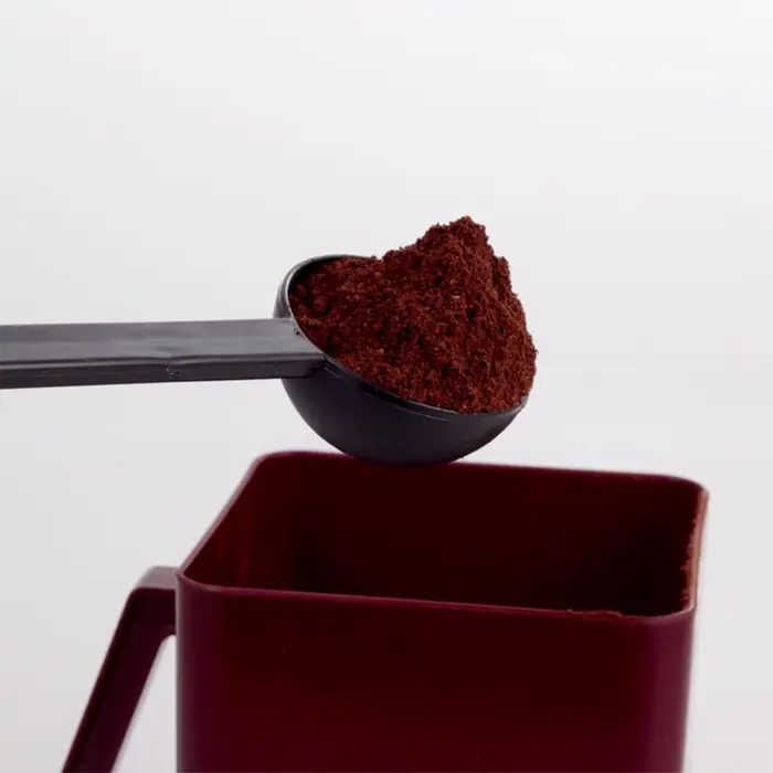 Cuillère doseuse et tasseur à café expresso – Outils essentiels pour mesurer et presser
