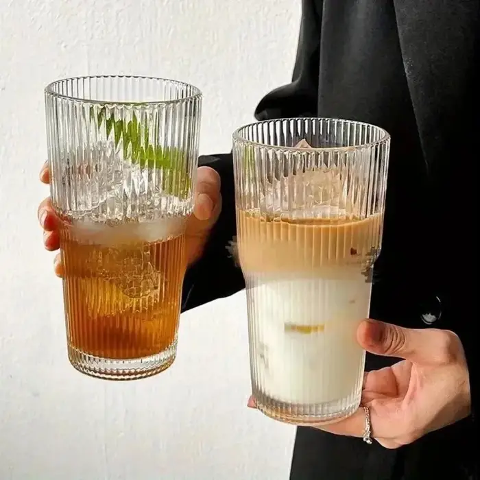 Tasse en verre à rayures de 600ml