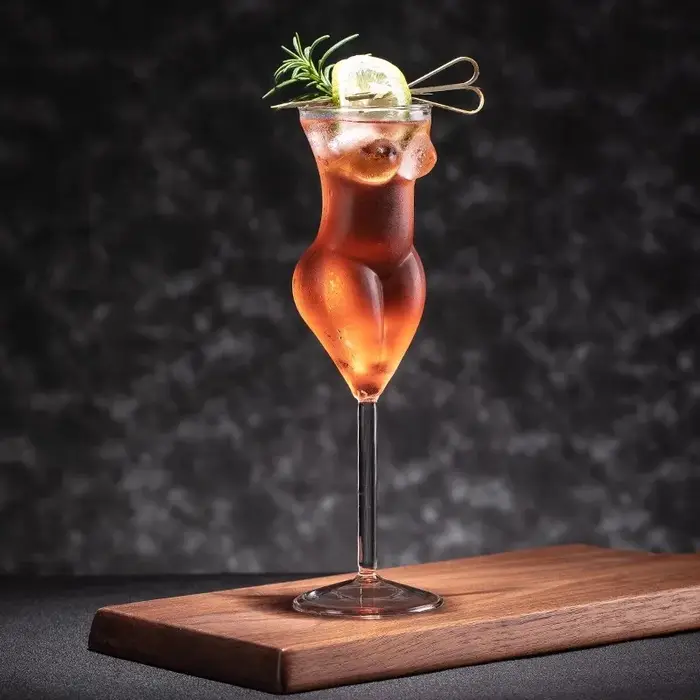 Verre à Cocktail créatif en forme de corps pour femme
