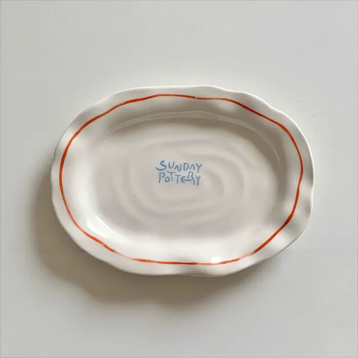 Assiette ovale en céramique de ligne rétro, assiette à Dessert Simple et irrégulière pour petit déje