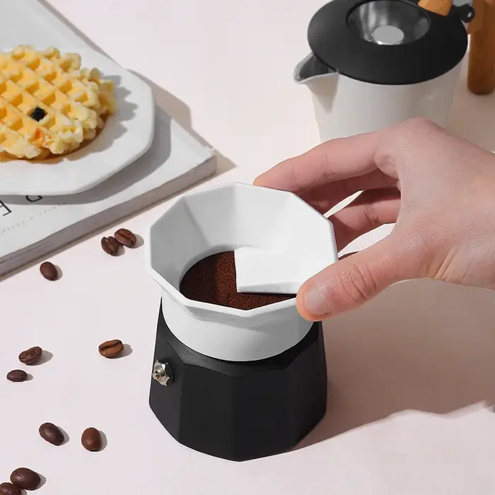 Distributeur de poudre à moka anti-vol
