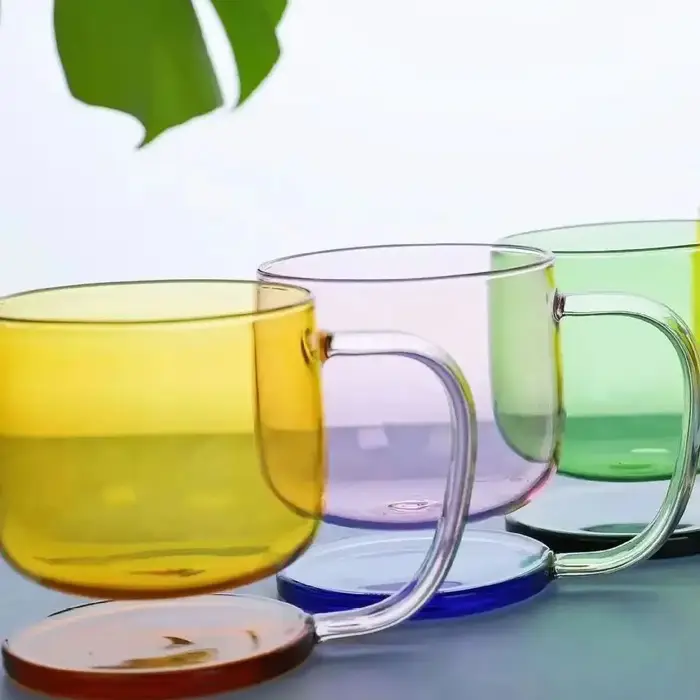 Tasse en verre à Suspension créative