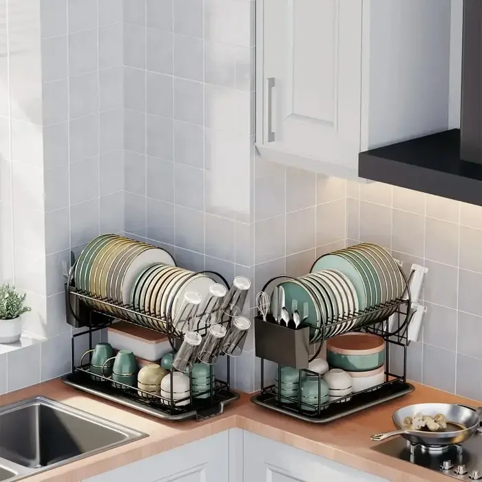 Égouttoir à vaisselle à 2 niveaux avec plateau de drainage, égouttoir à vaisselle, support de rangement pour comptoir de cuisine, porte-gobelets, porte-couteaux et porte-fourchettes