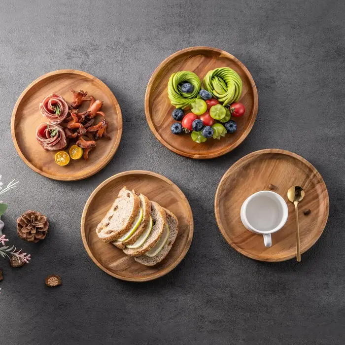 Assiettes à dîner en bois