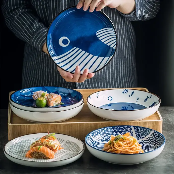 Assiette en céramique japonaise