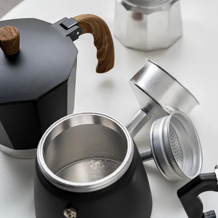 Pot moka en aluminium pour 6 services