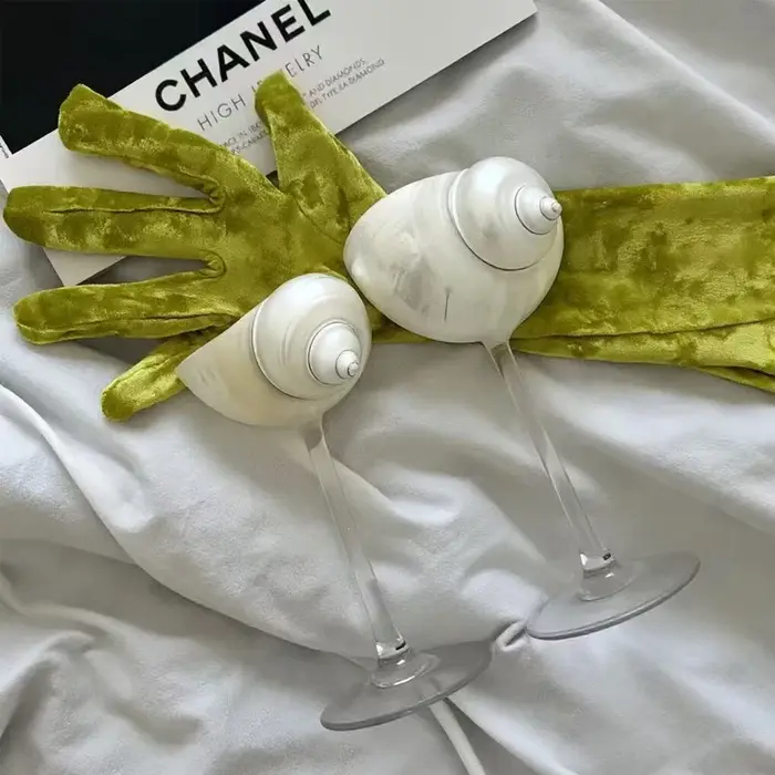 Flûte à champagne rétro 2026 en forme de coquille dorée, verre à cocktail artistique unique en métal fait main, pour bar à domicile et fêtes