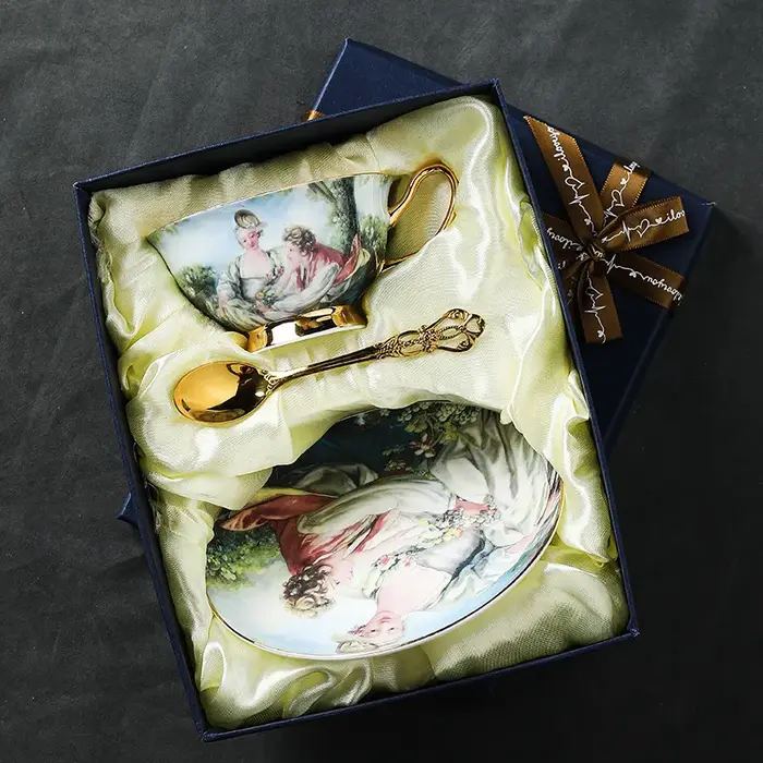 Service à thé en porcelaine de luxe, tasse à café en céramique, standard avec cuillère S/05 er, verr