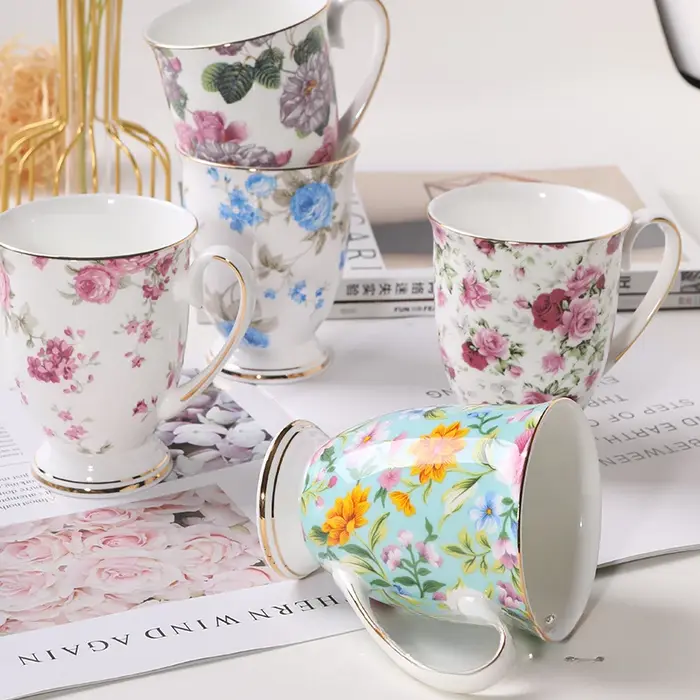 Tasse à café fleur peinte dorée en céramique de haute qualité