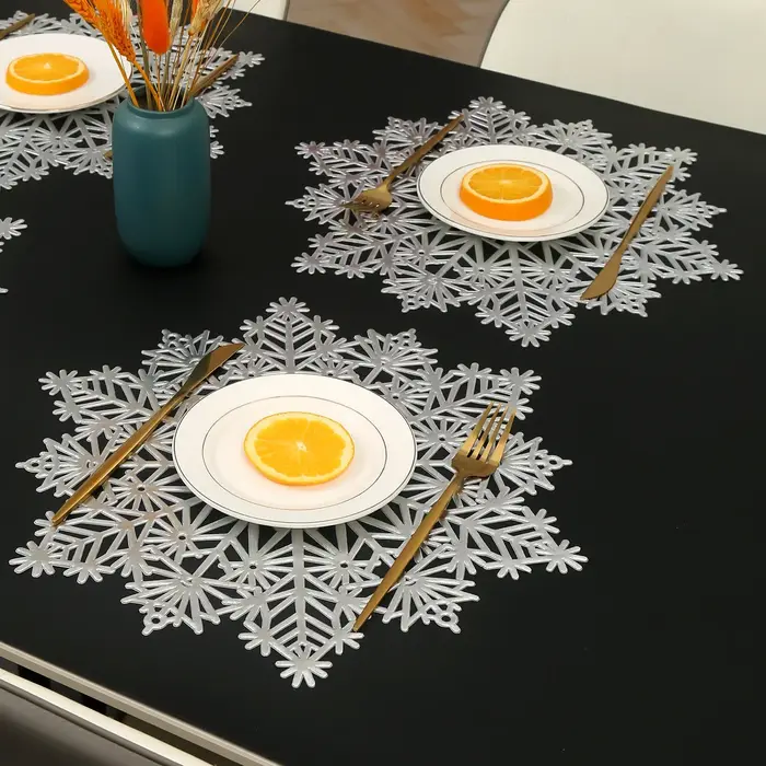 Napperon décoratif de Noël en PVC flocon de neige romantique