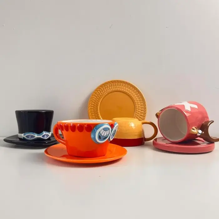 Tasse à café Anime créative en forme de chapeau des trois frères