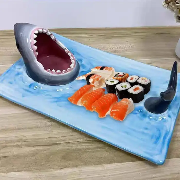 Assiette en céramique requin bord de mer
