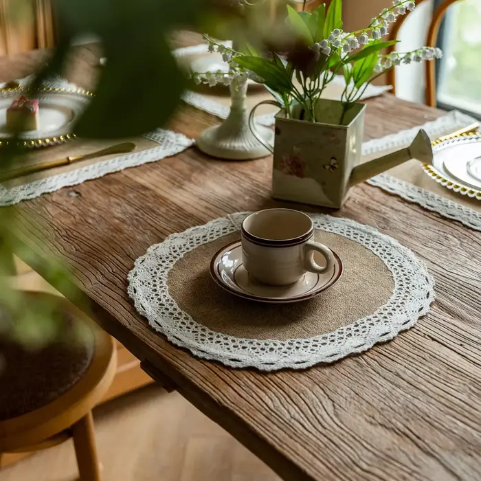 Sets de Table Tressés en Jute