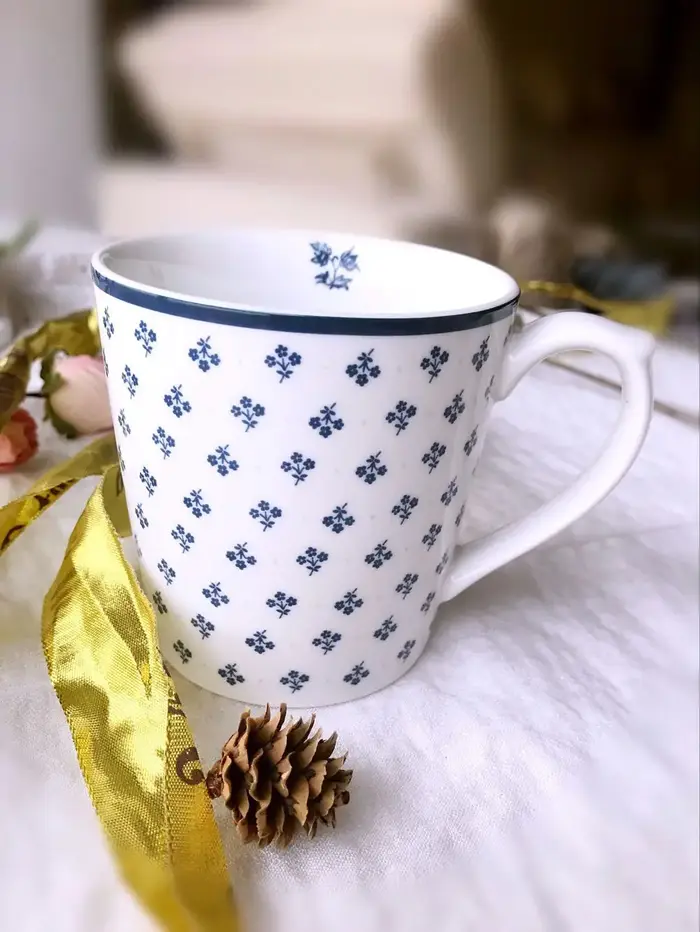 Tasse à café en céramique britannique Roland