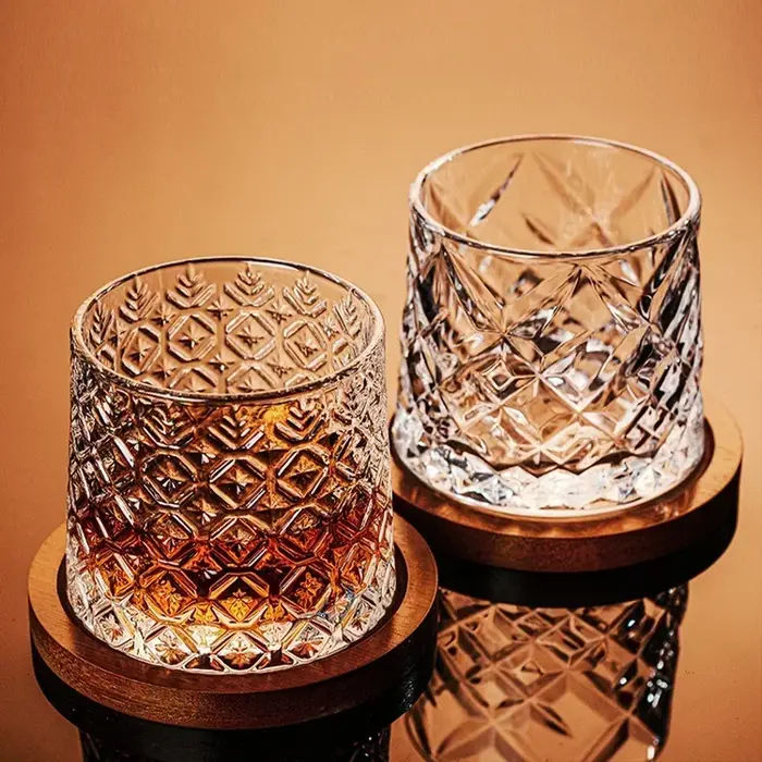 Verre à whisky avec Base