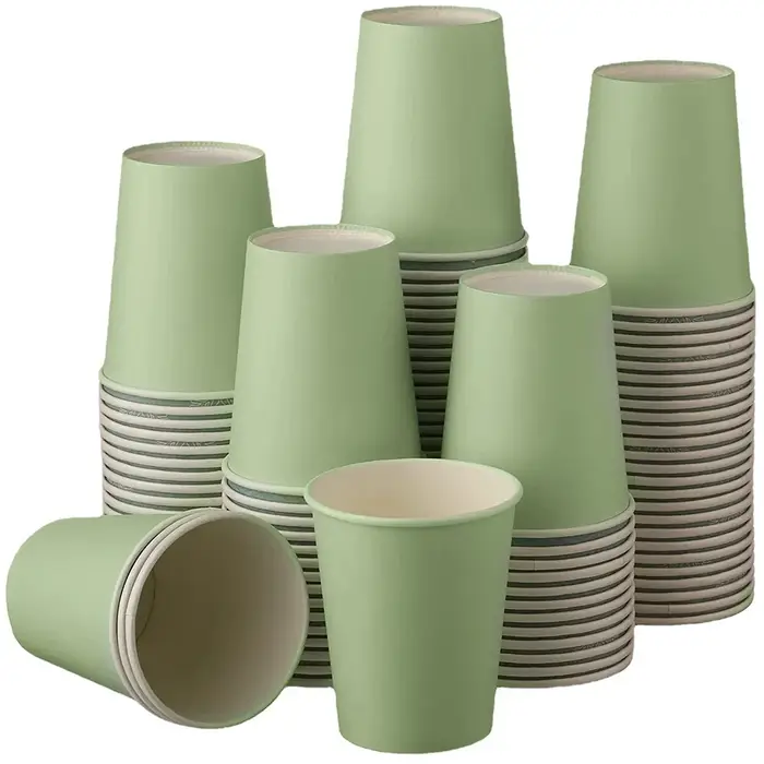Assiette de couleur unie vert sauge, serviette, tasse, nappe, fournitures de table de fête pour garç