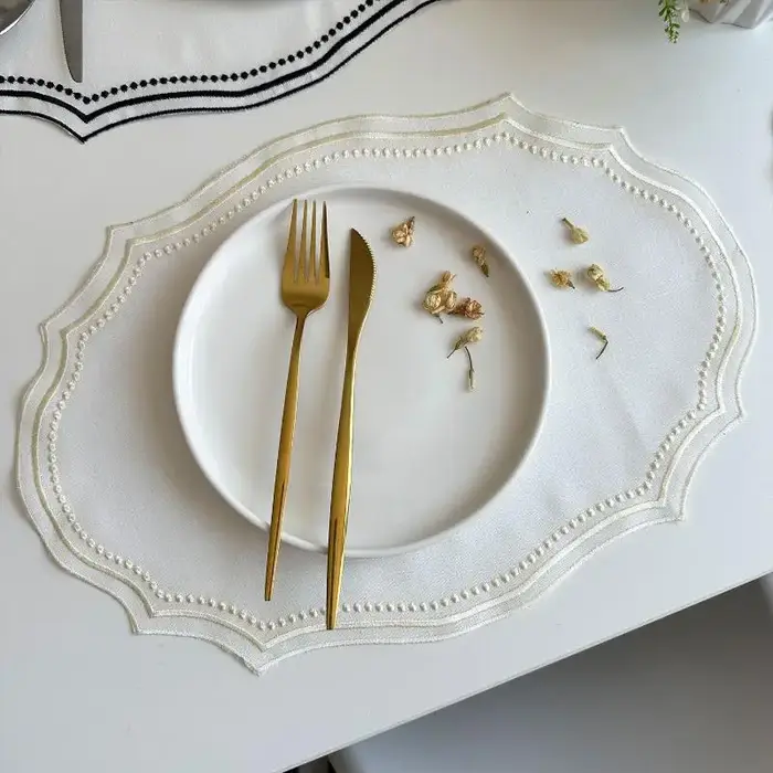 Set de table vintage brodé en tissu imitation coton-lin