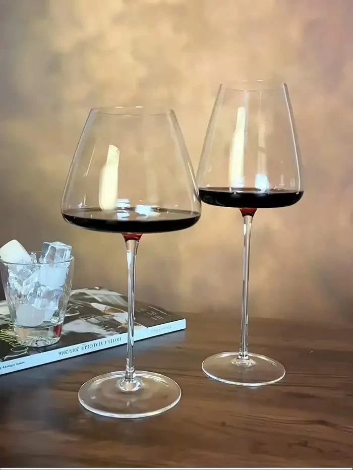 Grands verres à vin européens bordeaux clair