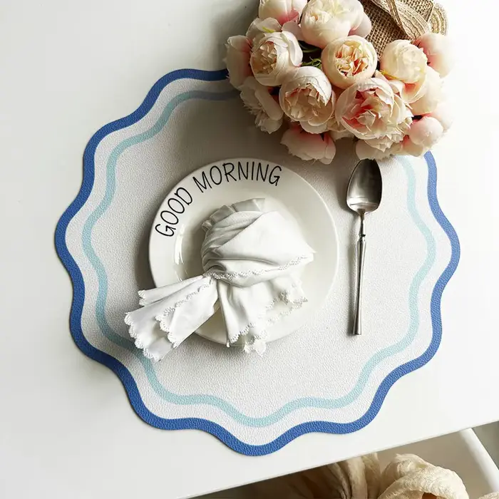 Napperons en Faux cuir imprimé en forme de fleur