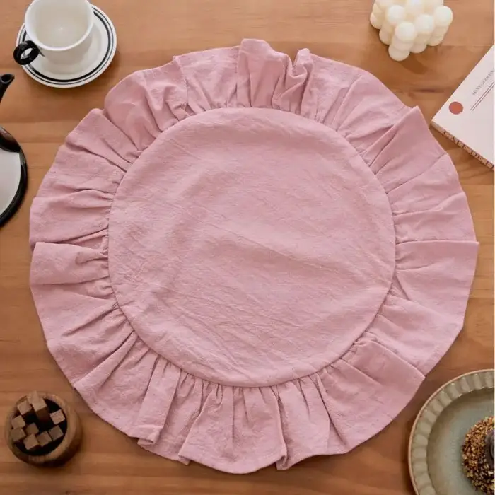 Set de table rustique rond de couleur unie avec bord festonné