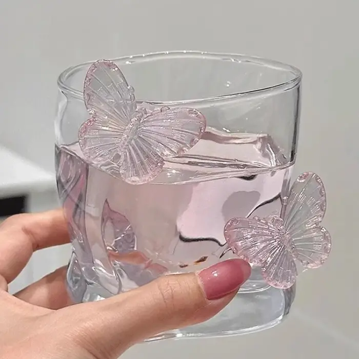 Tasse en verre torsadé pour whisky Transparent papillon