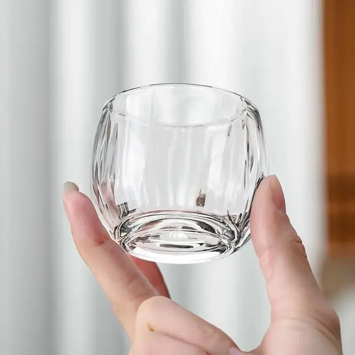 Tasse simple épaissie en verre de cristal