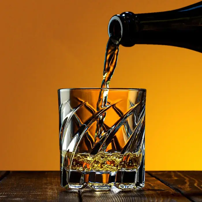 Verre à boire rond transparent pour whisky